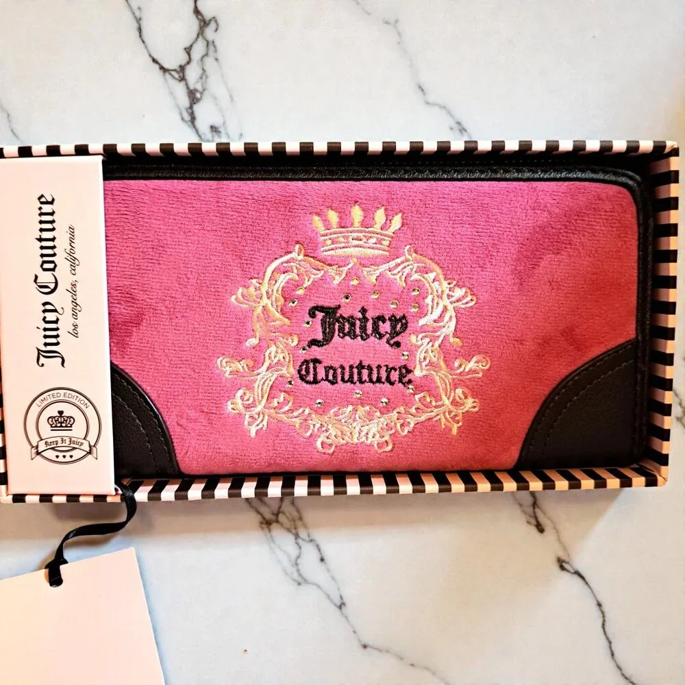 Juicy Couture Heritage Large Zip Around Raspberry Tart Box Set – NWT